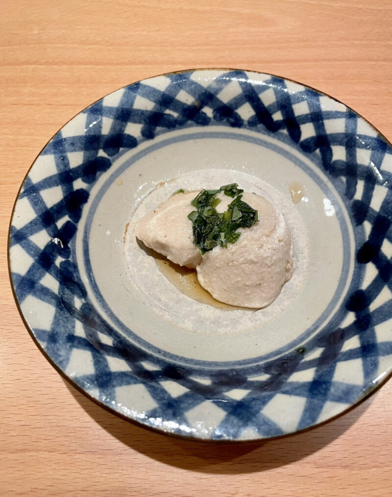 『日本料理店　雲』の胡麻豆腐