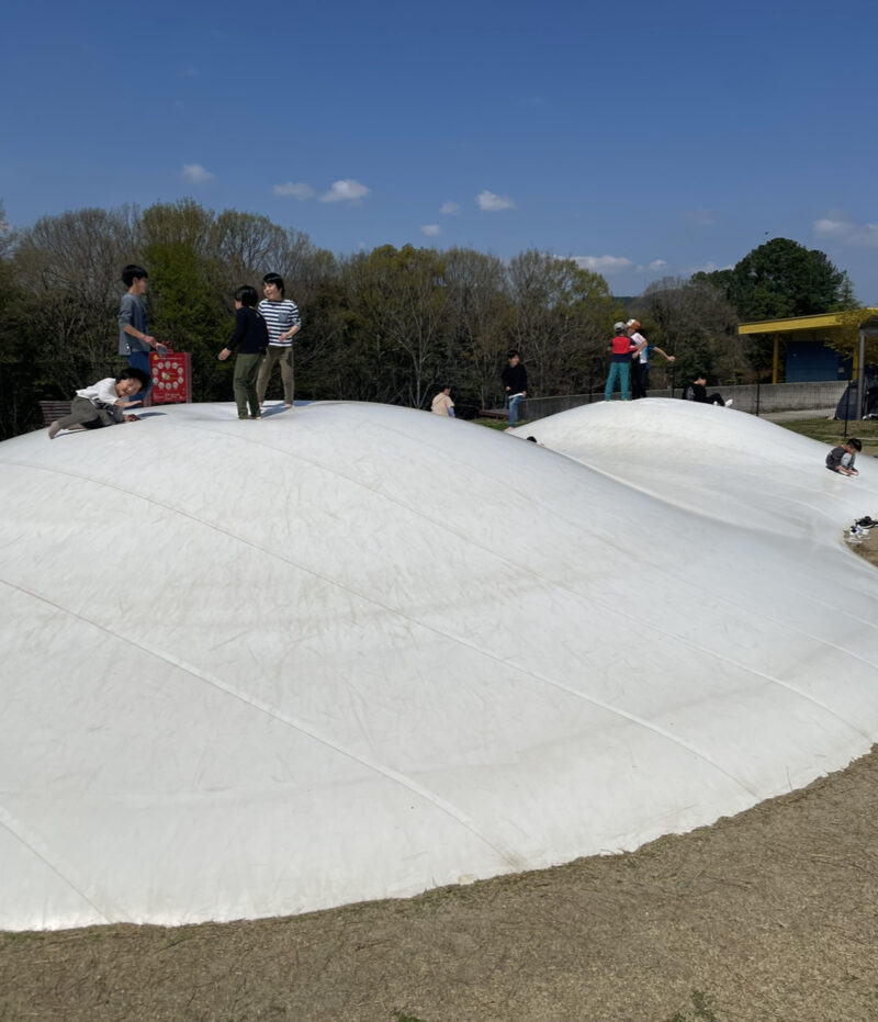 日本へそ公園の『ふわふわドーム』