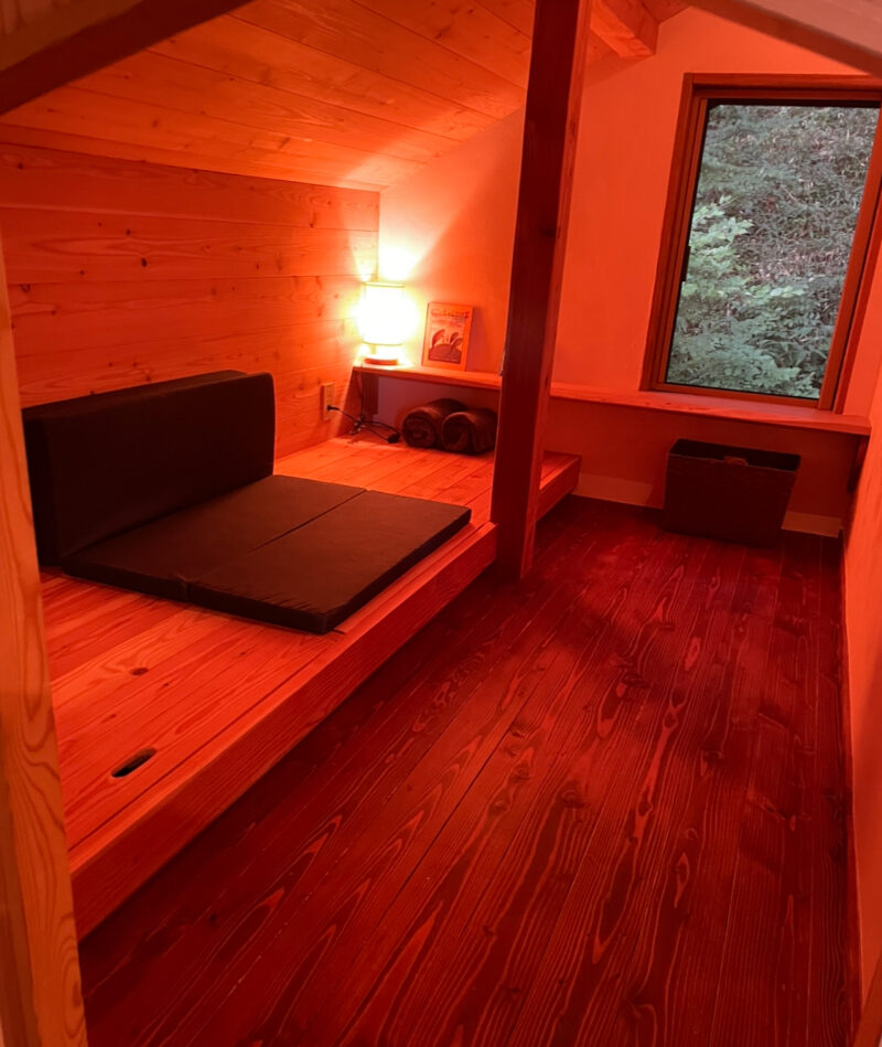 長野県にある山村テラス 木馬のワルツの室内の様子