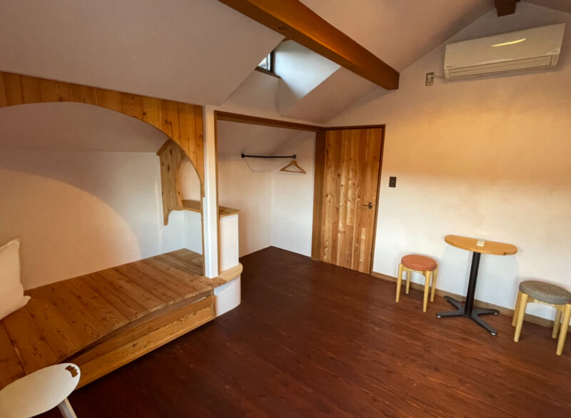 長野県にある山村テラス 木馬のワルツの室内の様子