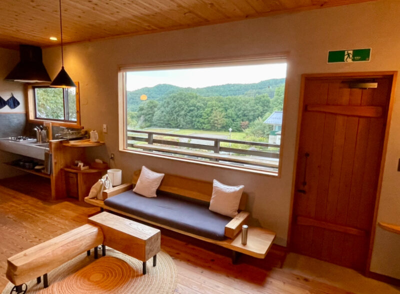 長野県にある山村テラス 木馬のワルツの室内の様子